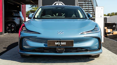 MG IM5 - Goodwood full front stand
