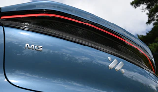 MG IM6 - rear detail