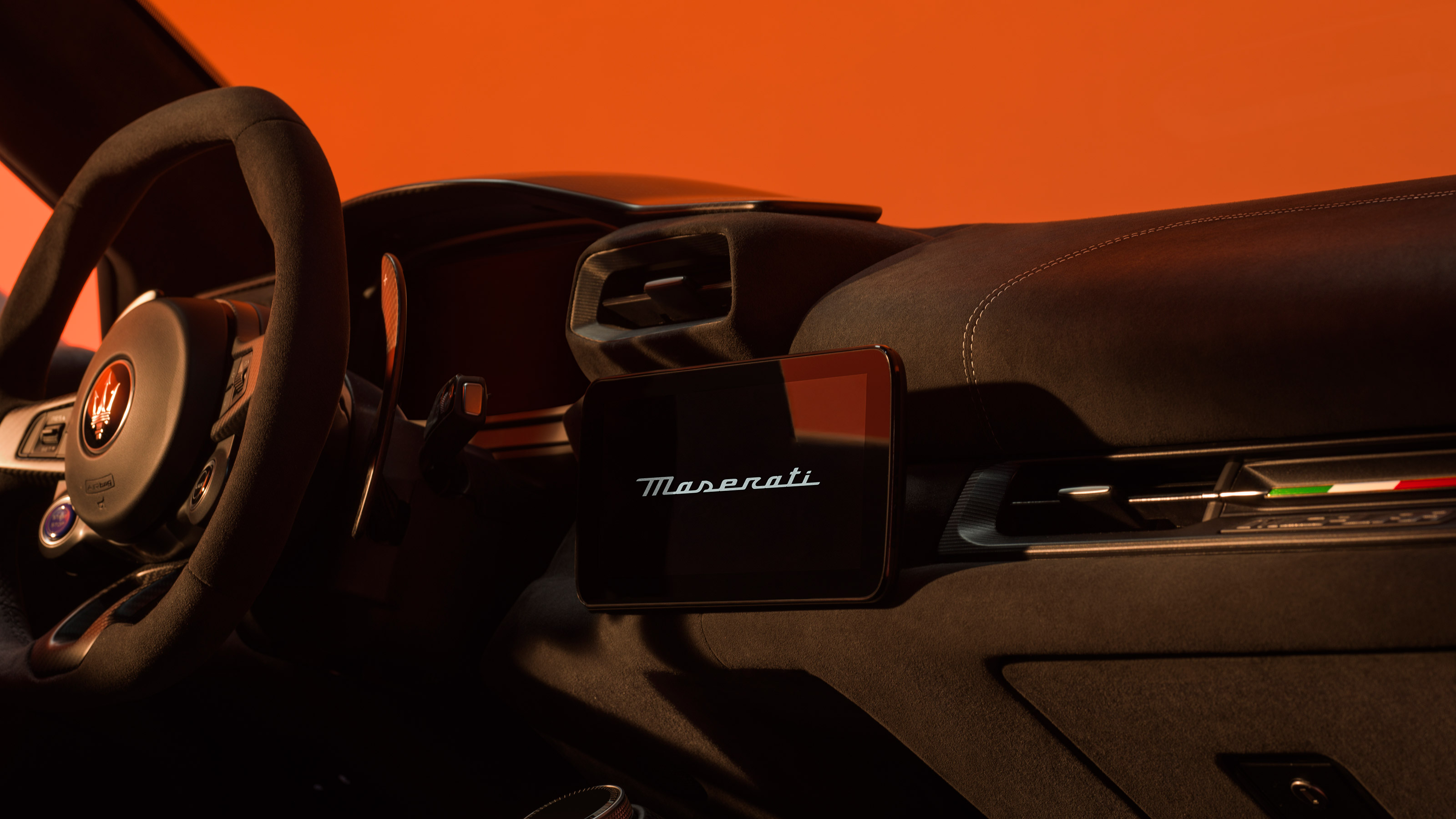 Maserati MCPura - cabin