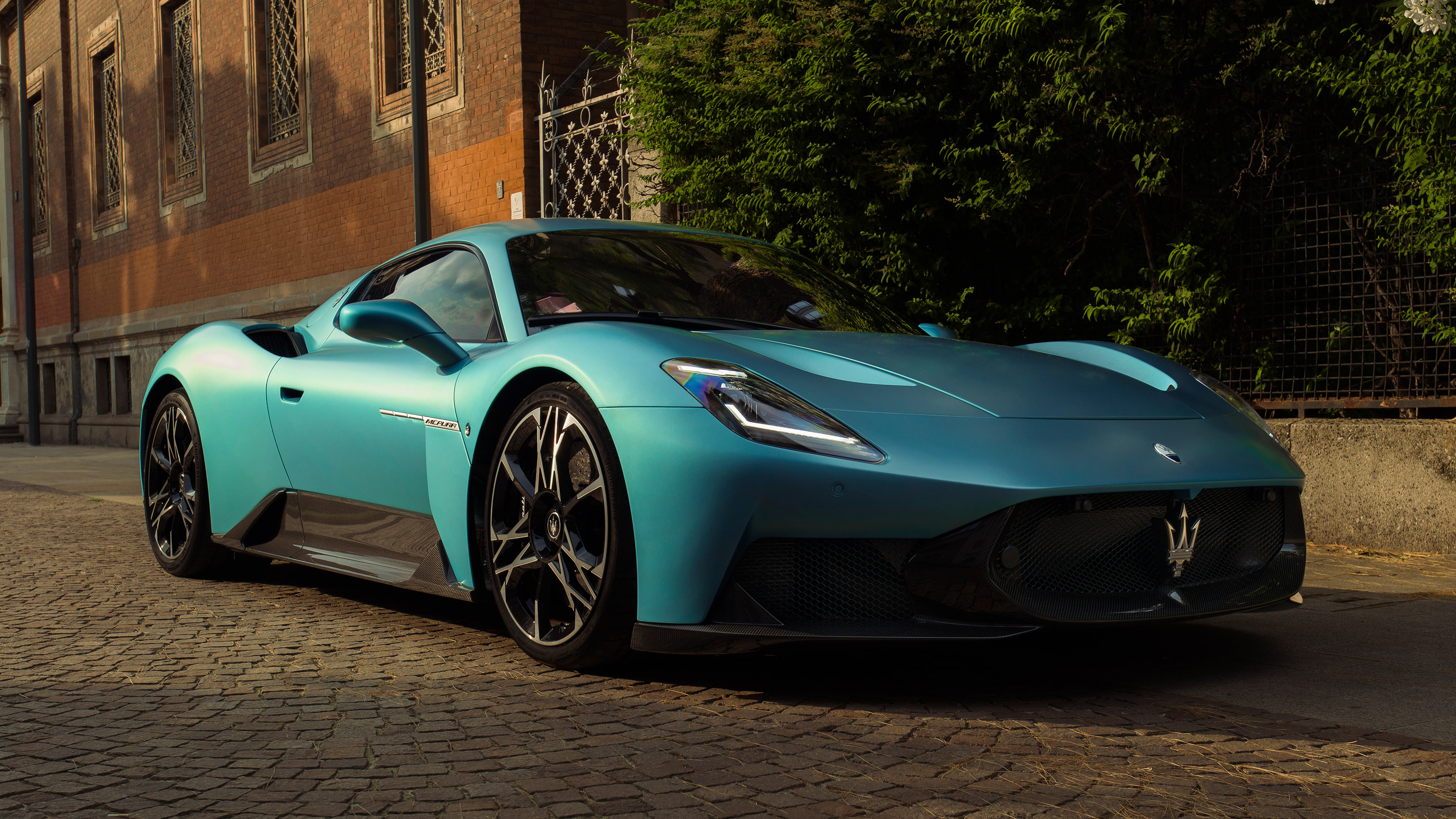 Maserati MCPura - front 