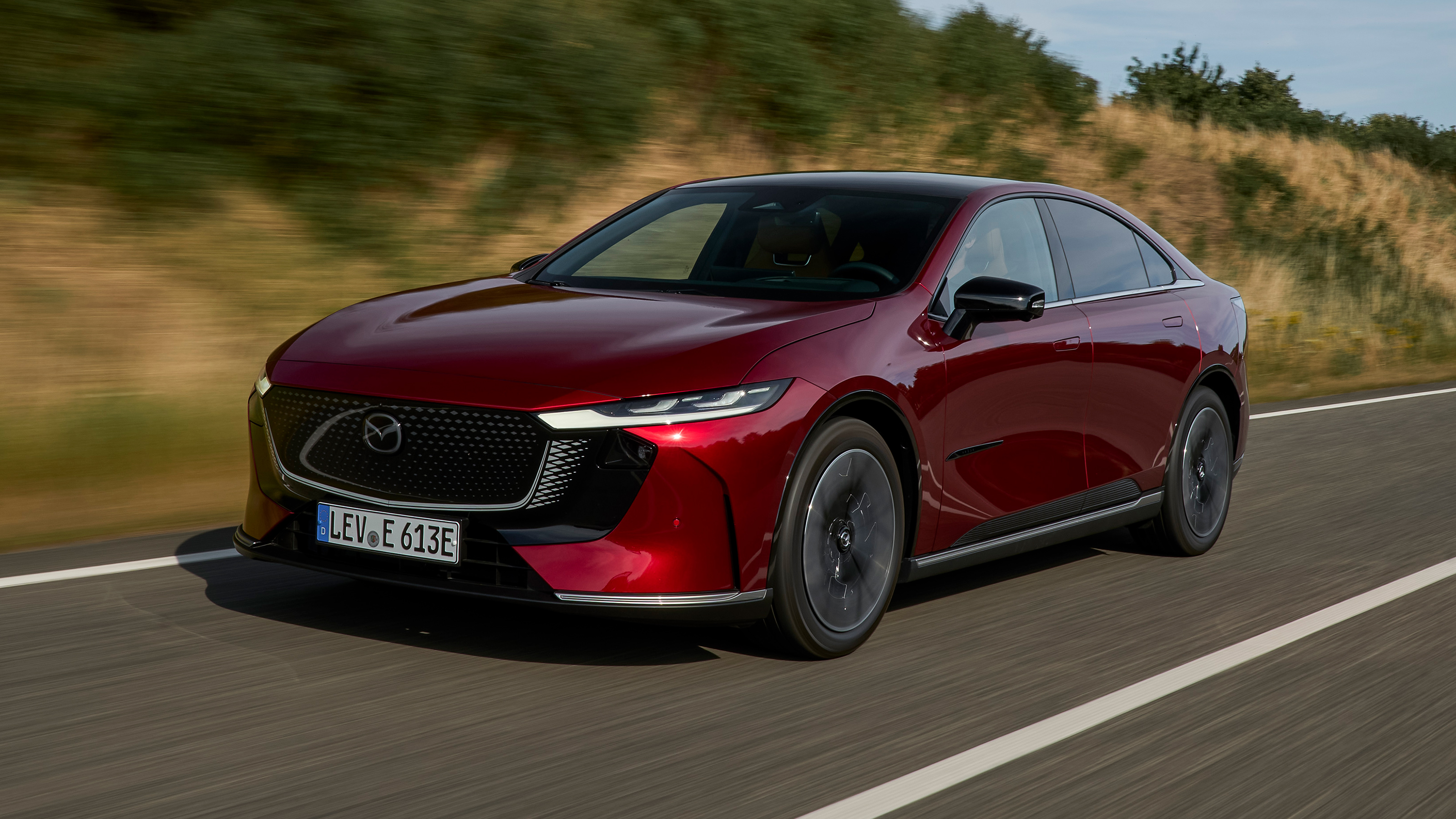 Mazda 6e - front tracking