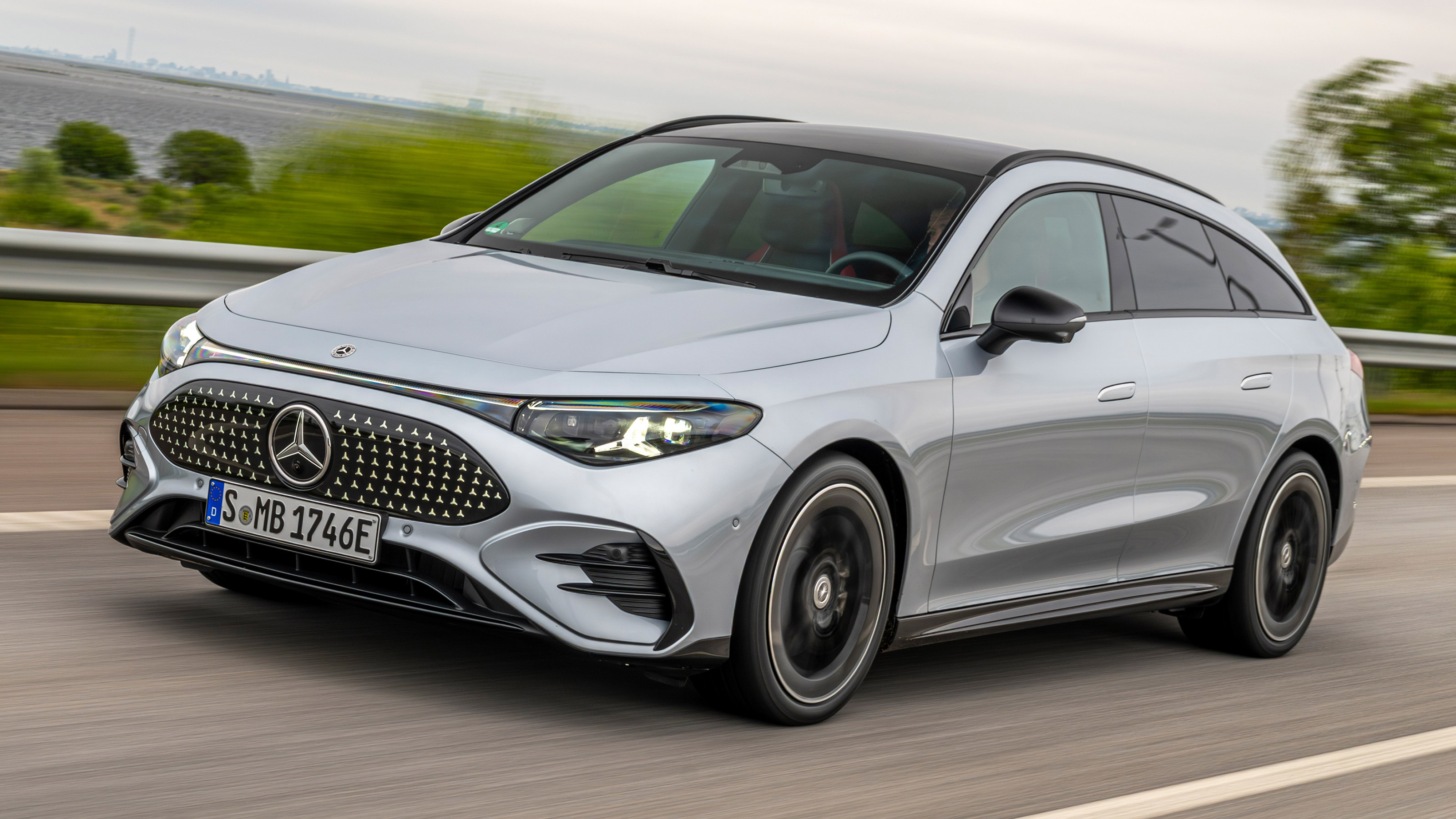 Mercedes CLA Shooting Brake - front action