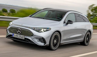 Mercedes CLA Shooting Brake - front action