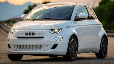 New Fiat 500 Hybrid - static front 3/4