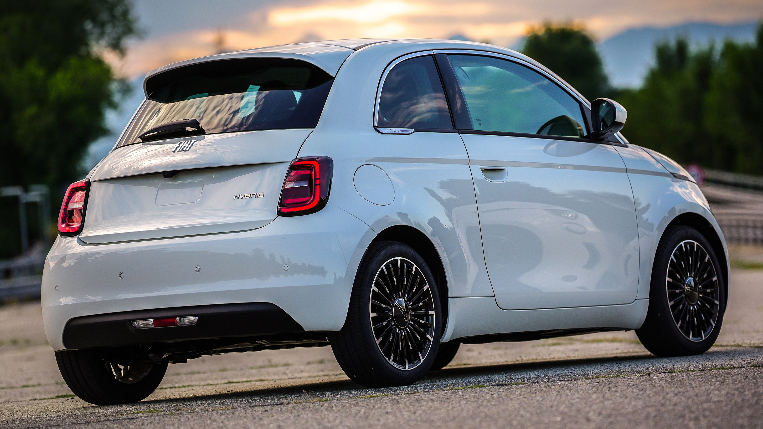 New Fiat 500 Hybrid - static rear 3/4