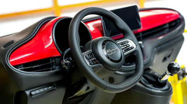 New Fiat 500 Hybrid - steering wheel
