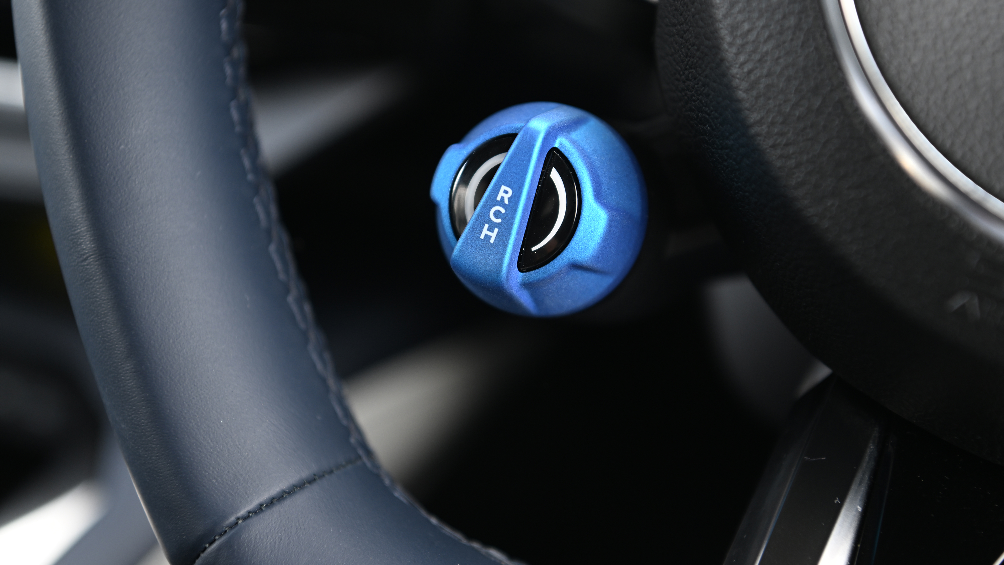 Renault 5 E-Tech Iconic Five long-term - Alpine RCH button