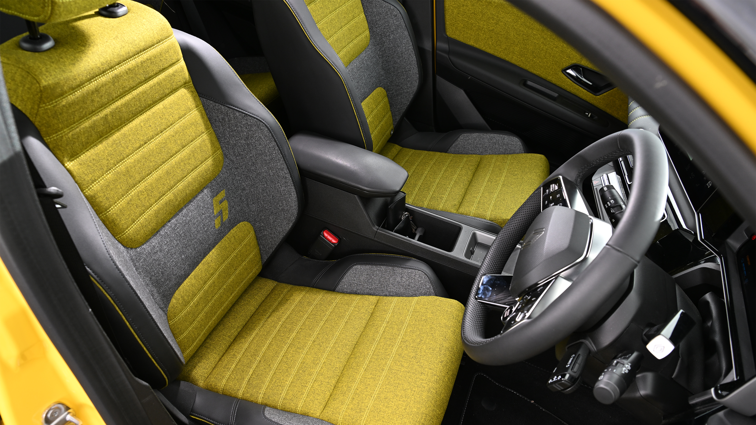 Renault 5 E-Tech Iconic Five long-term - R5 seats