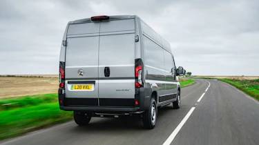 Vauxhall Movano Electric - rear tracking