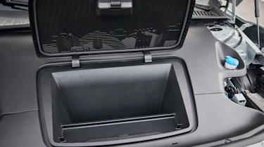 Volvo EX30 Cross Country - under-bonnet storage