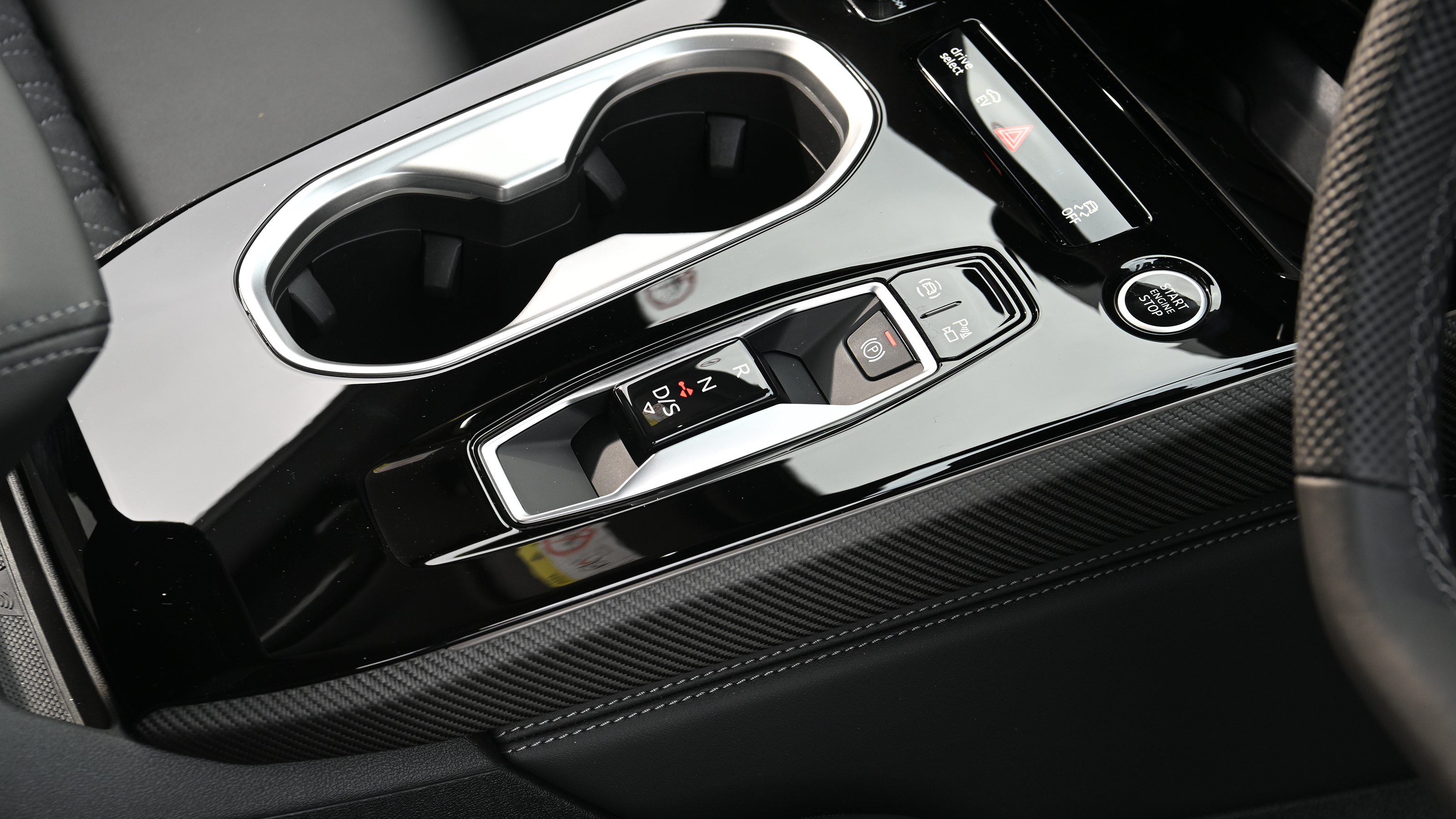 Audi A6 e-Hybrid - centre console