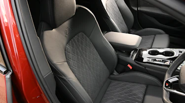Audi A6 e-Hybrid - front seats