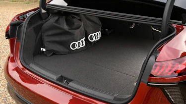 Audi A6 e-Hybrid - boot