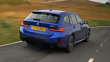 BMW 3 Series Touring - rear tracking