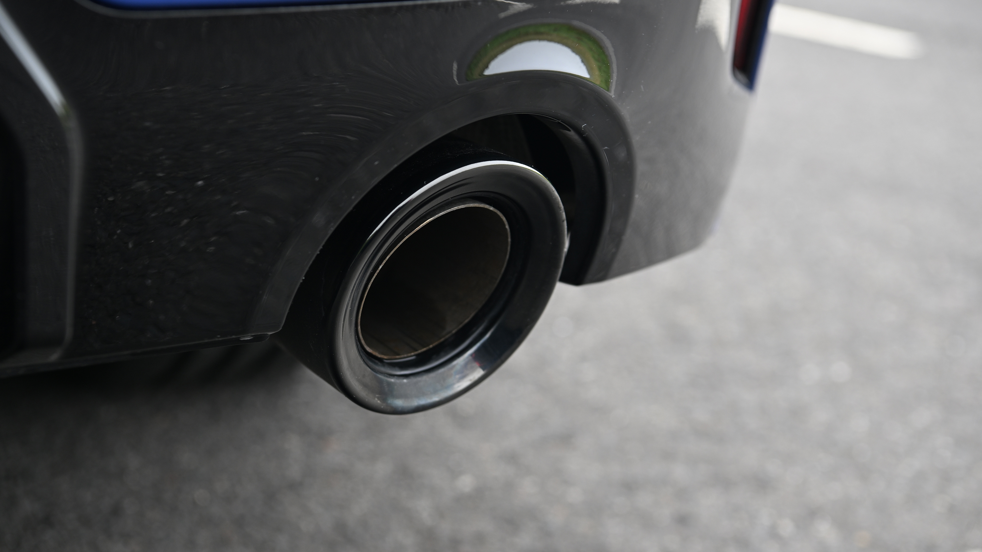 BMW 3 Series Touring - exhaust