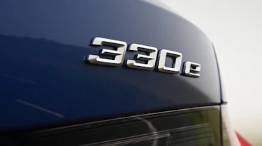 BMW 3 Series Touring - tailgate badge