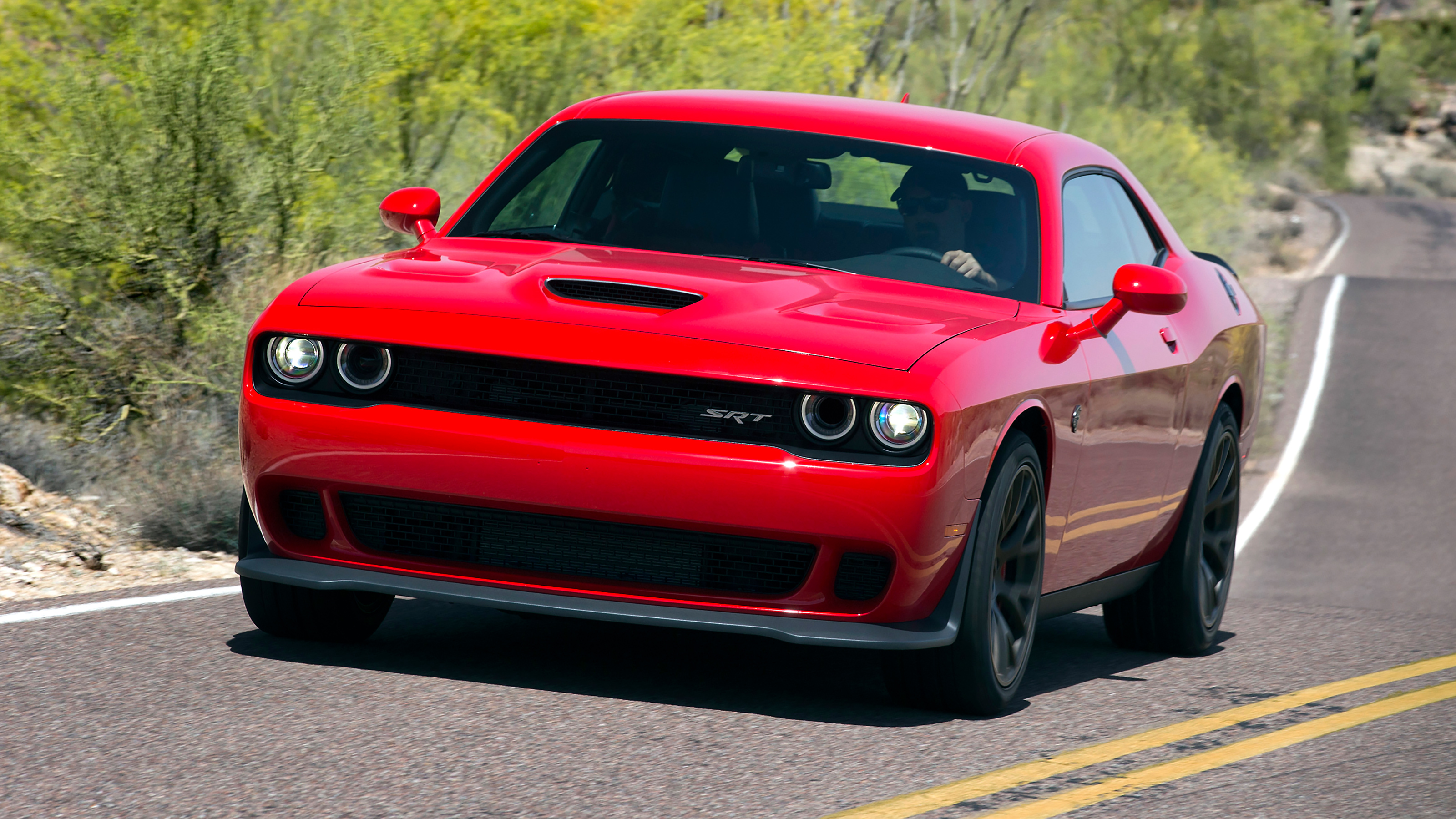 Dodge Challenger - front tracking