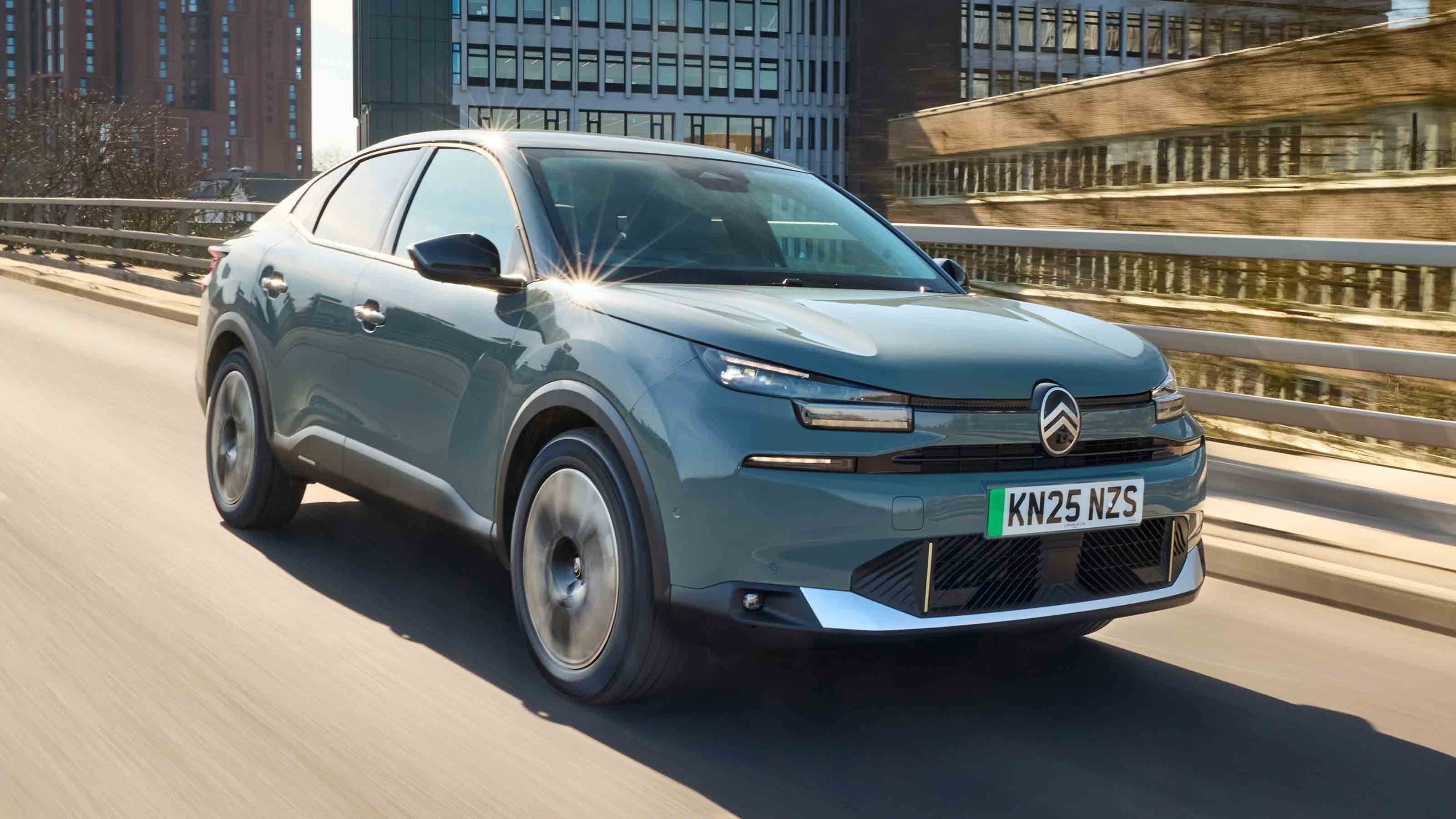 Citroen e-C4 X - main image
