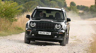 Jeep Renegade North Star - off-road driving, front