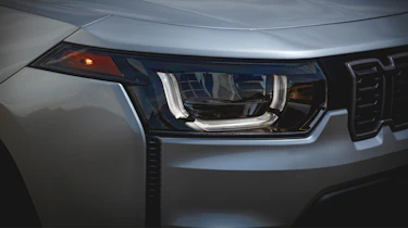 New Jeep Cherokee - silver headlight