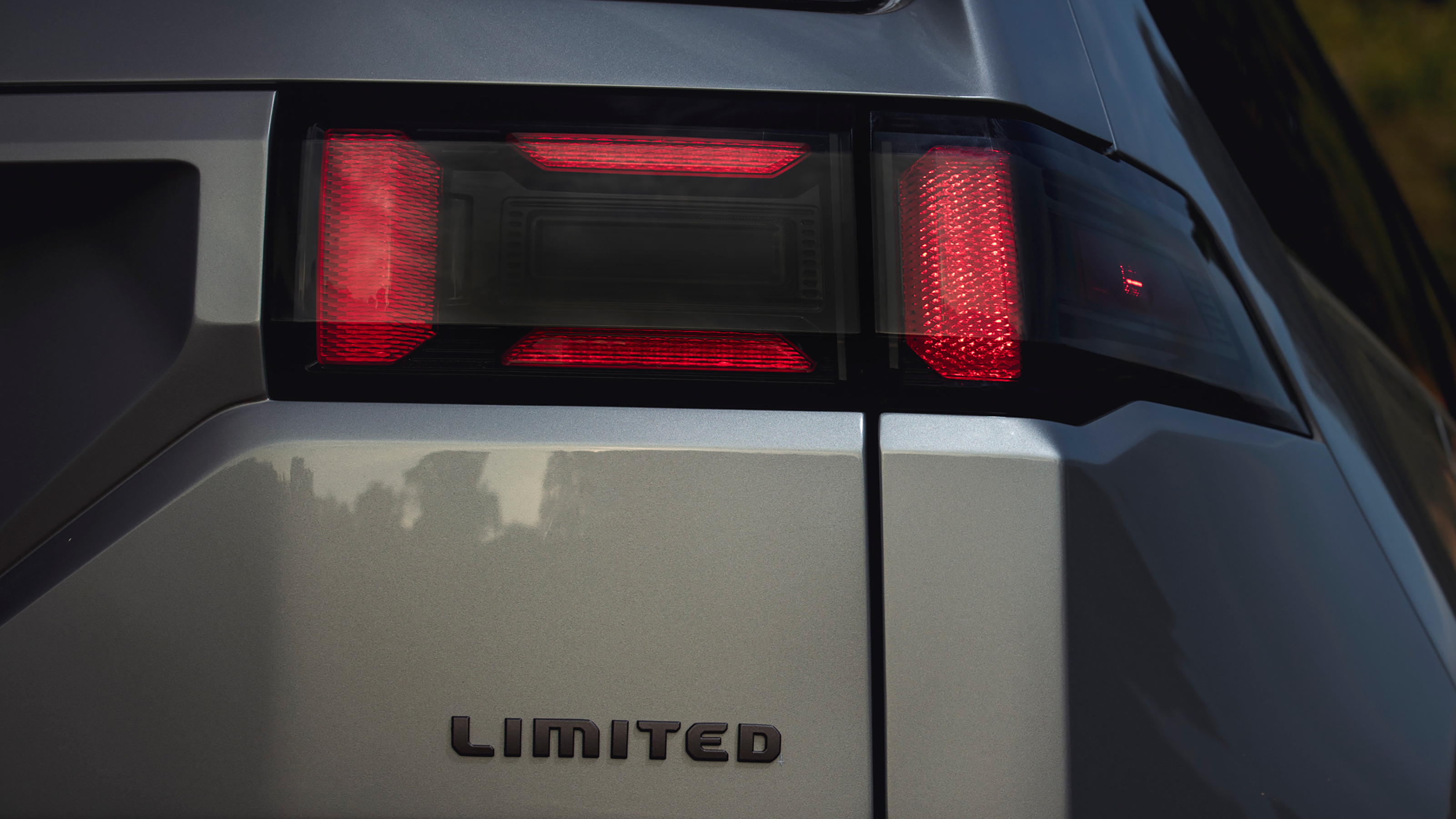 New Jeep Cherokee - silver tail light