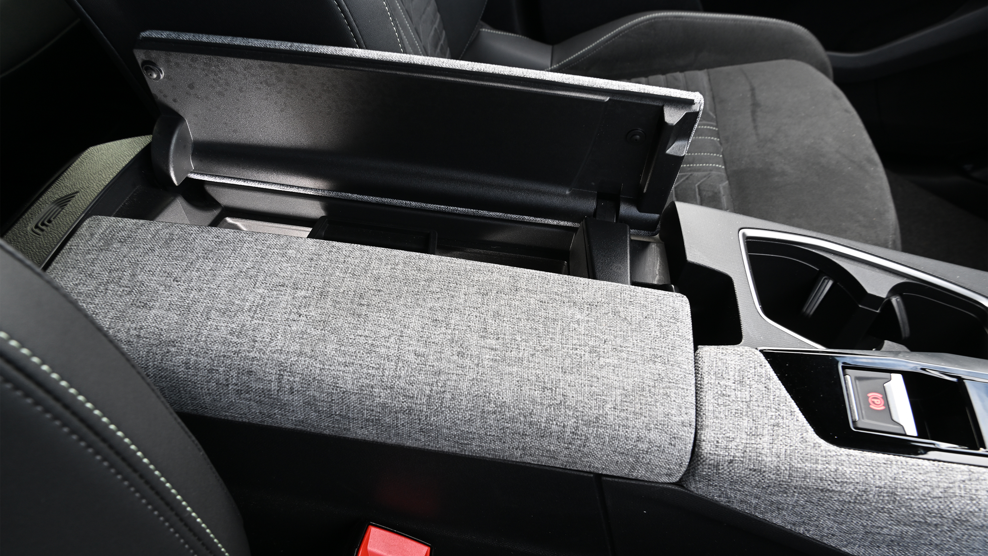 Peugeot 5008 - centre console