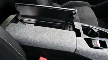 Peugeot 5008 - centre console