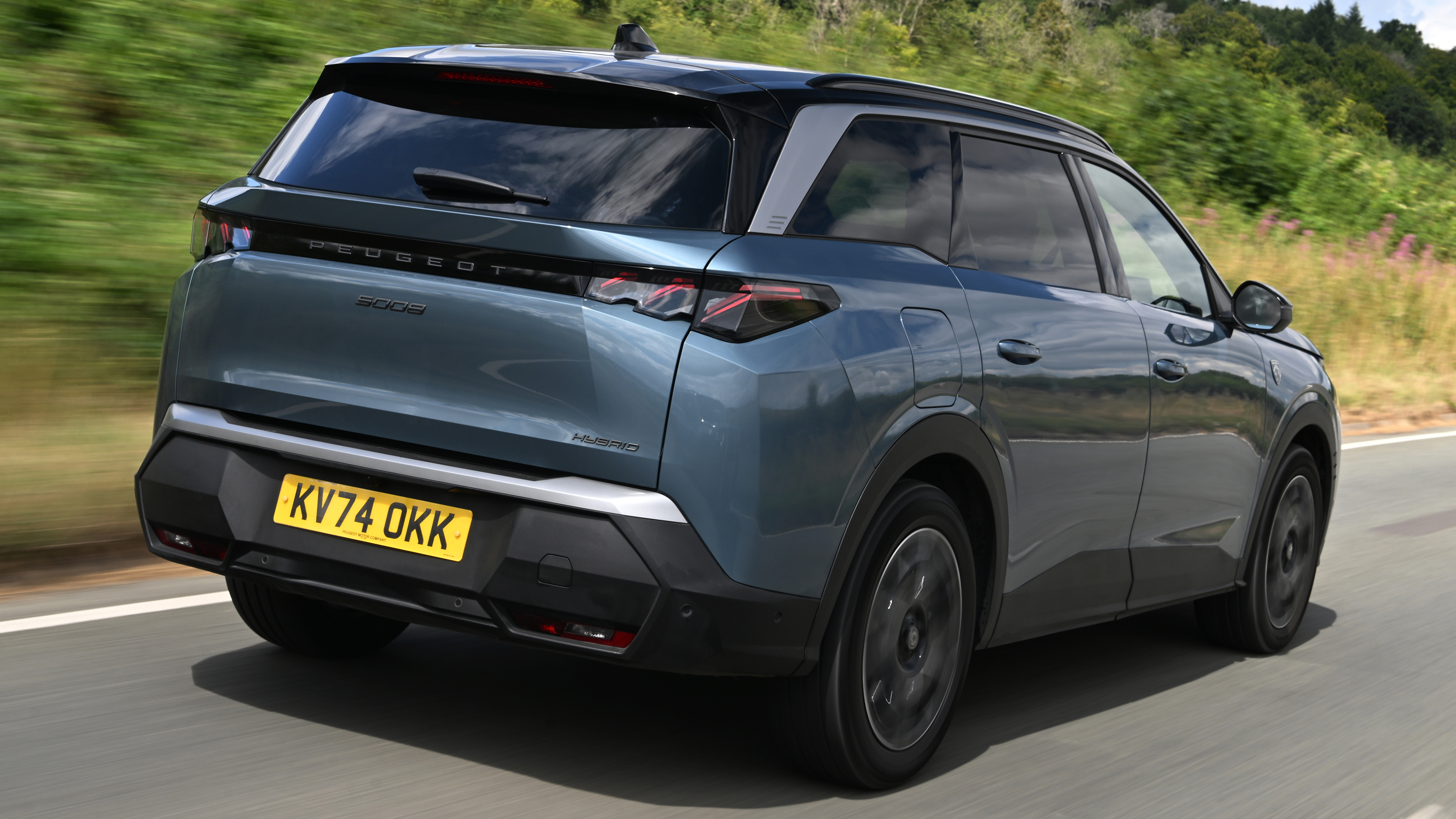 Peugeot 5008 - rear 3/4