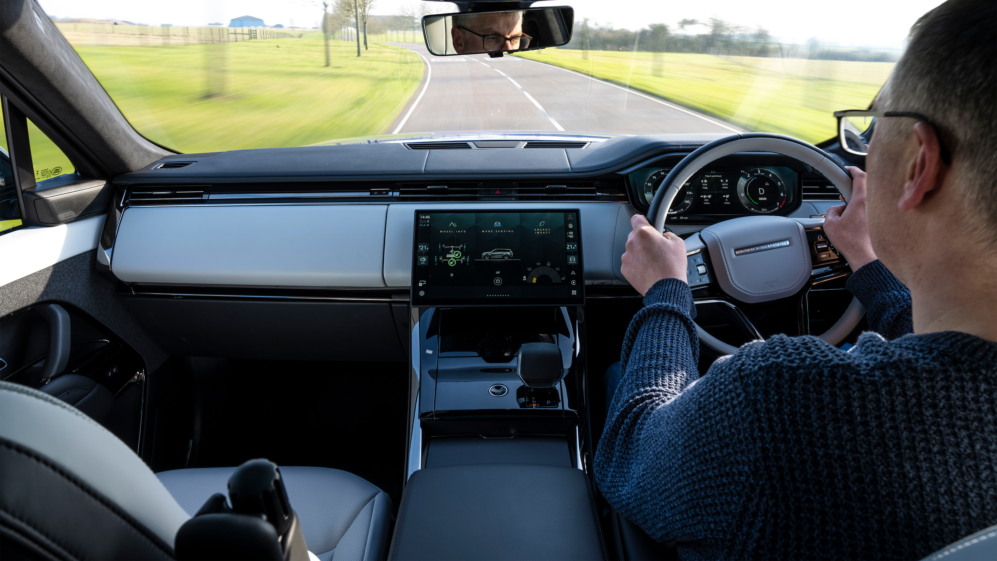 Range Rover Sport P550e Autobiography long-term - driving
