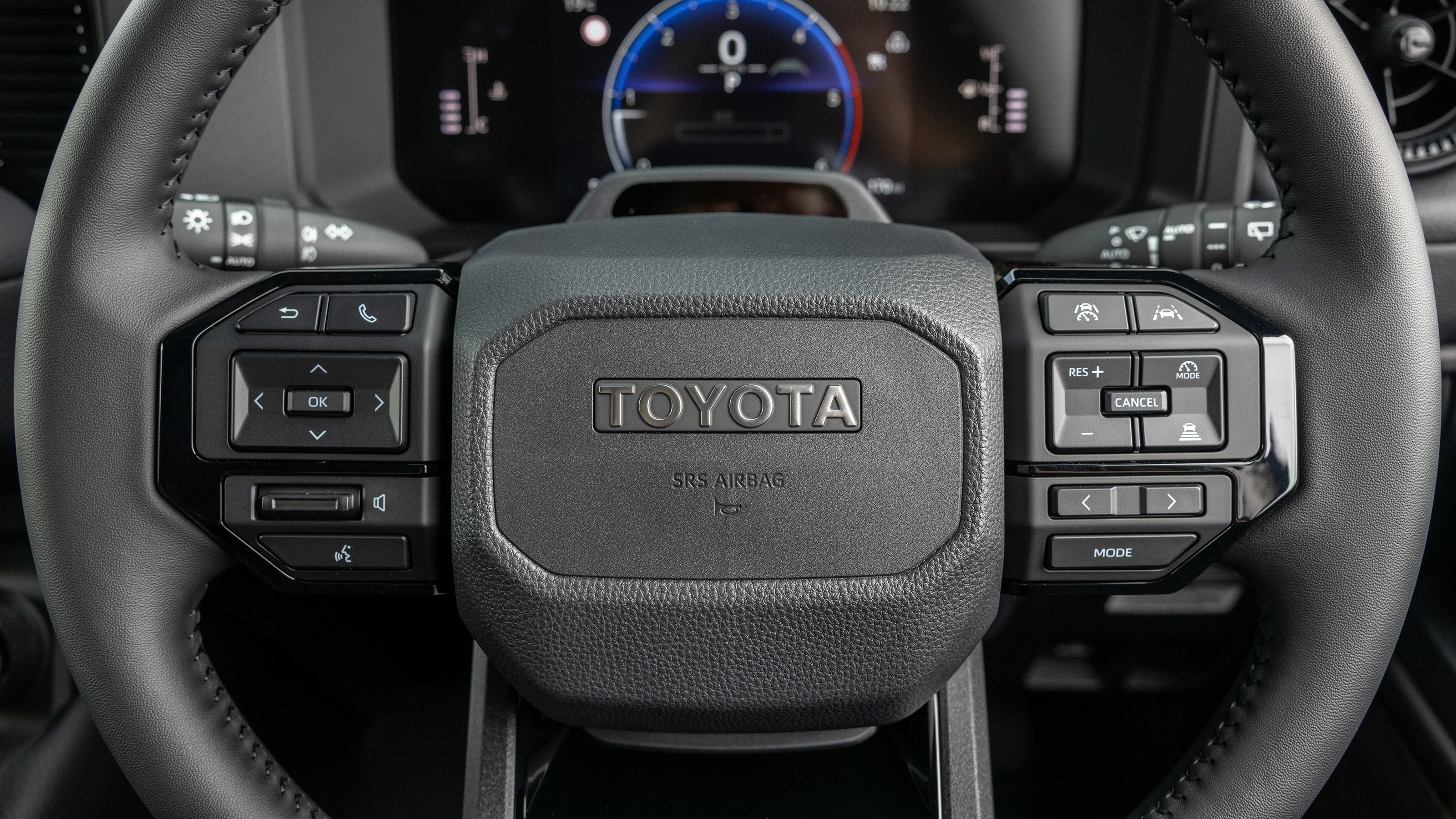Toyota Land Cruiser Commercial - steering wheel