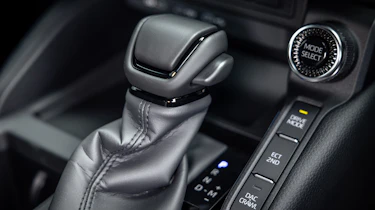 Toyota Land Cruiser Commercial - gear selector