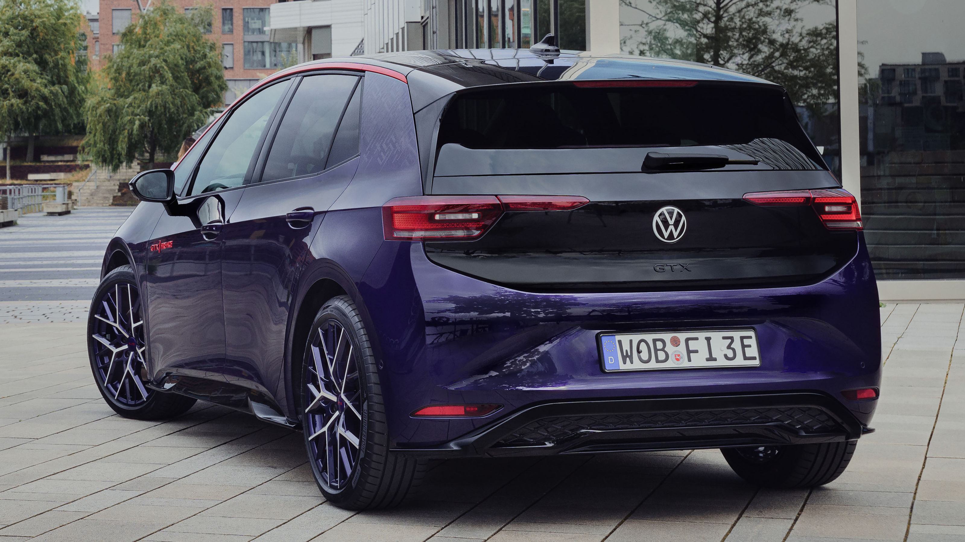 Volkswagen ID.3 GTX Fire &amp; Ice edition - rear 3/4