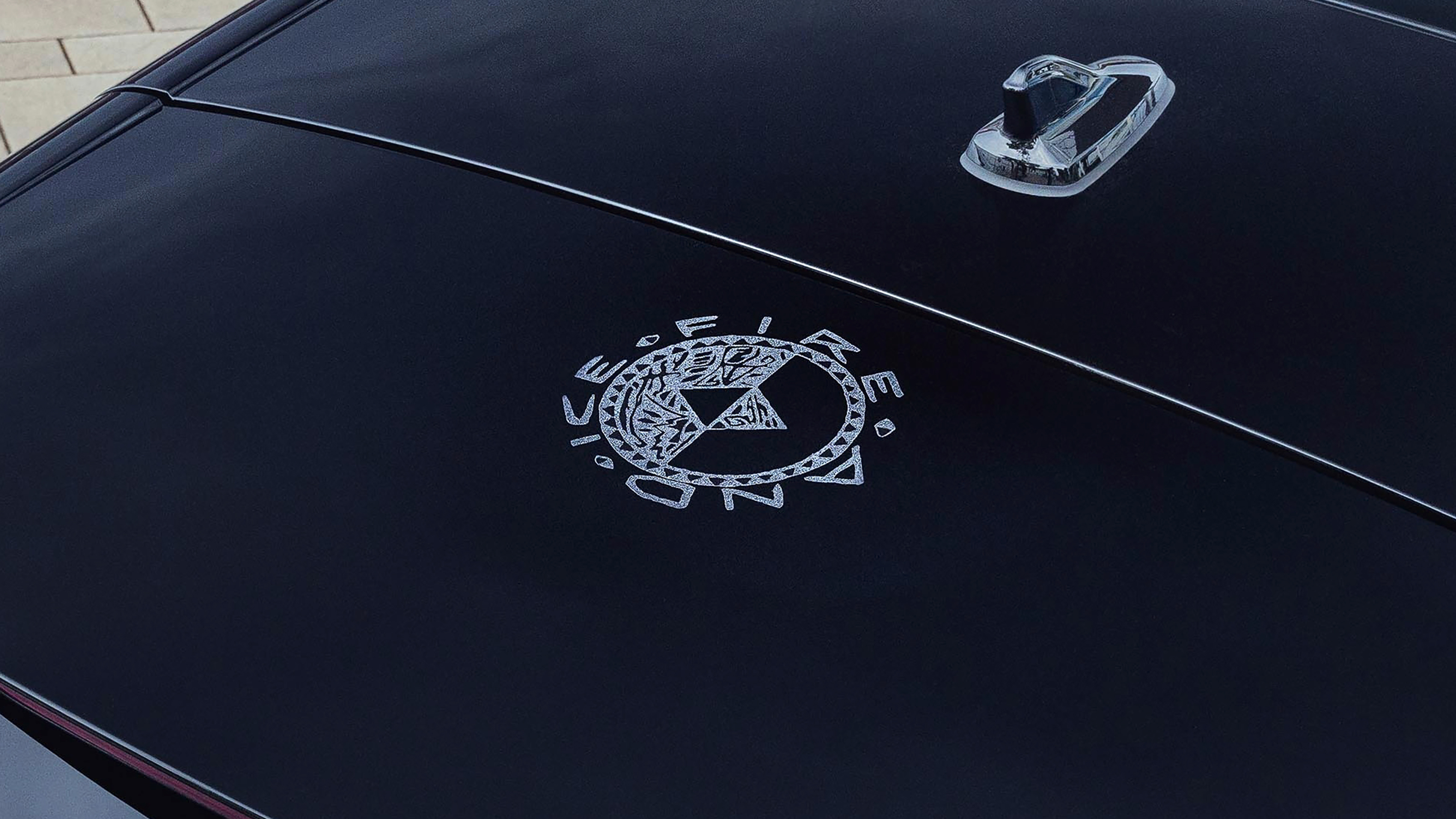 Volkswagen ID.3 GTX Fire &amp; Ice edition - roof graphic