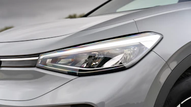 Volkswagen ID.4 Pure Match front light