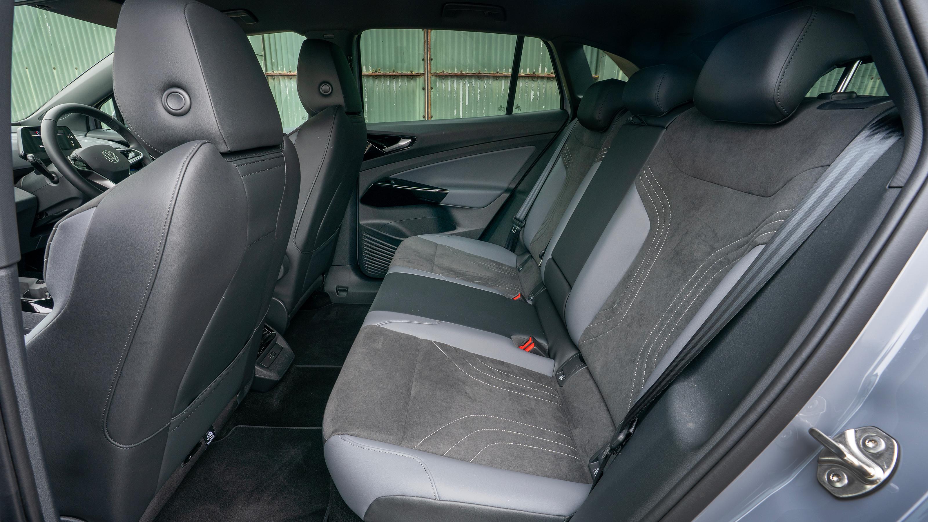 Volkswagen ID.4 Pure Match rear seats