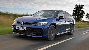 Volkswagen Passat - main image