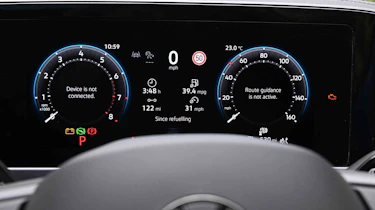 Volkswagen Passat - digital instrument cluster