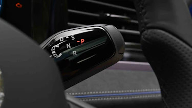 Volkswagen Passat - column gear selector