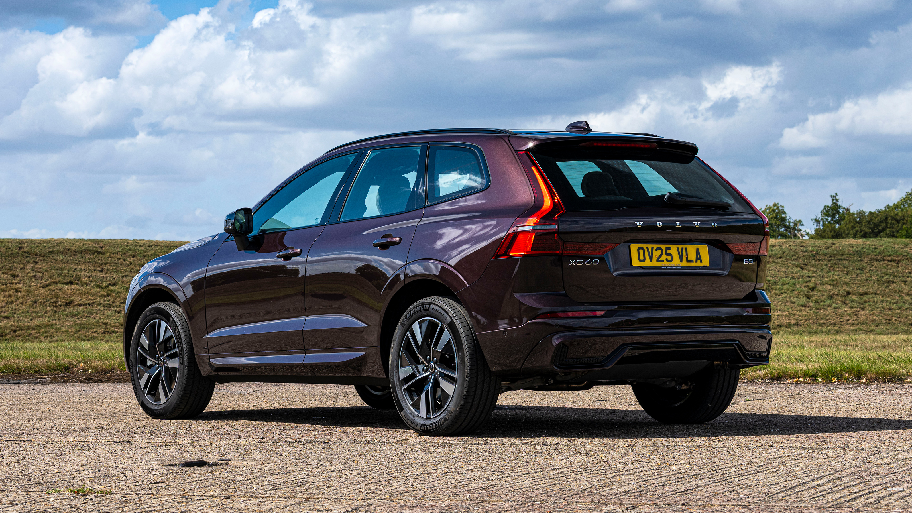 Volvo XC60 B5 facelift - rear static
