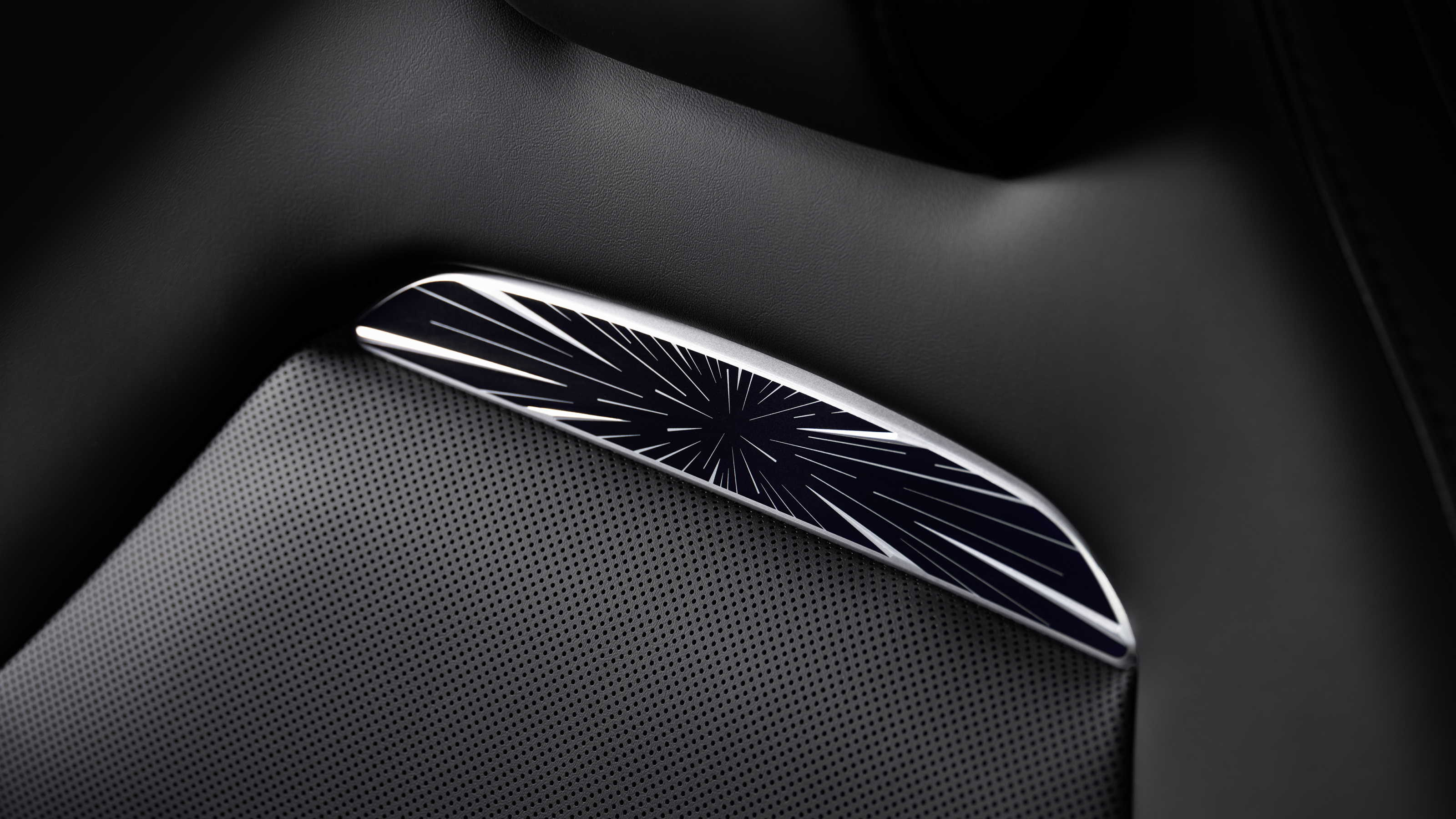 2025 Tesla Model Y Performance - logo