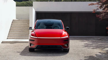 2025 Tesla Model Y Performance - nose
