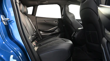 Aston Martin DBX S - rear seats