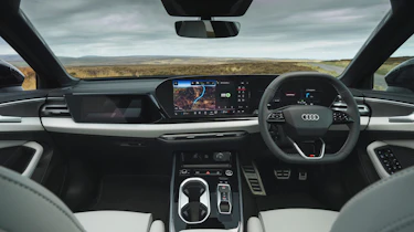 Audi A6 Avant Launch Edition - dashboard