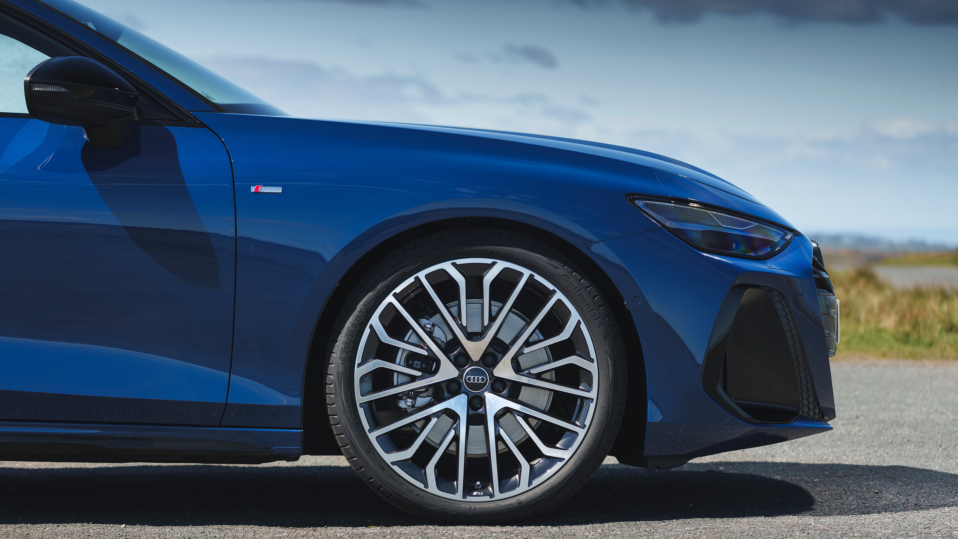 Audi A6 Avant Launch Edition - wheel