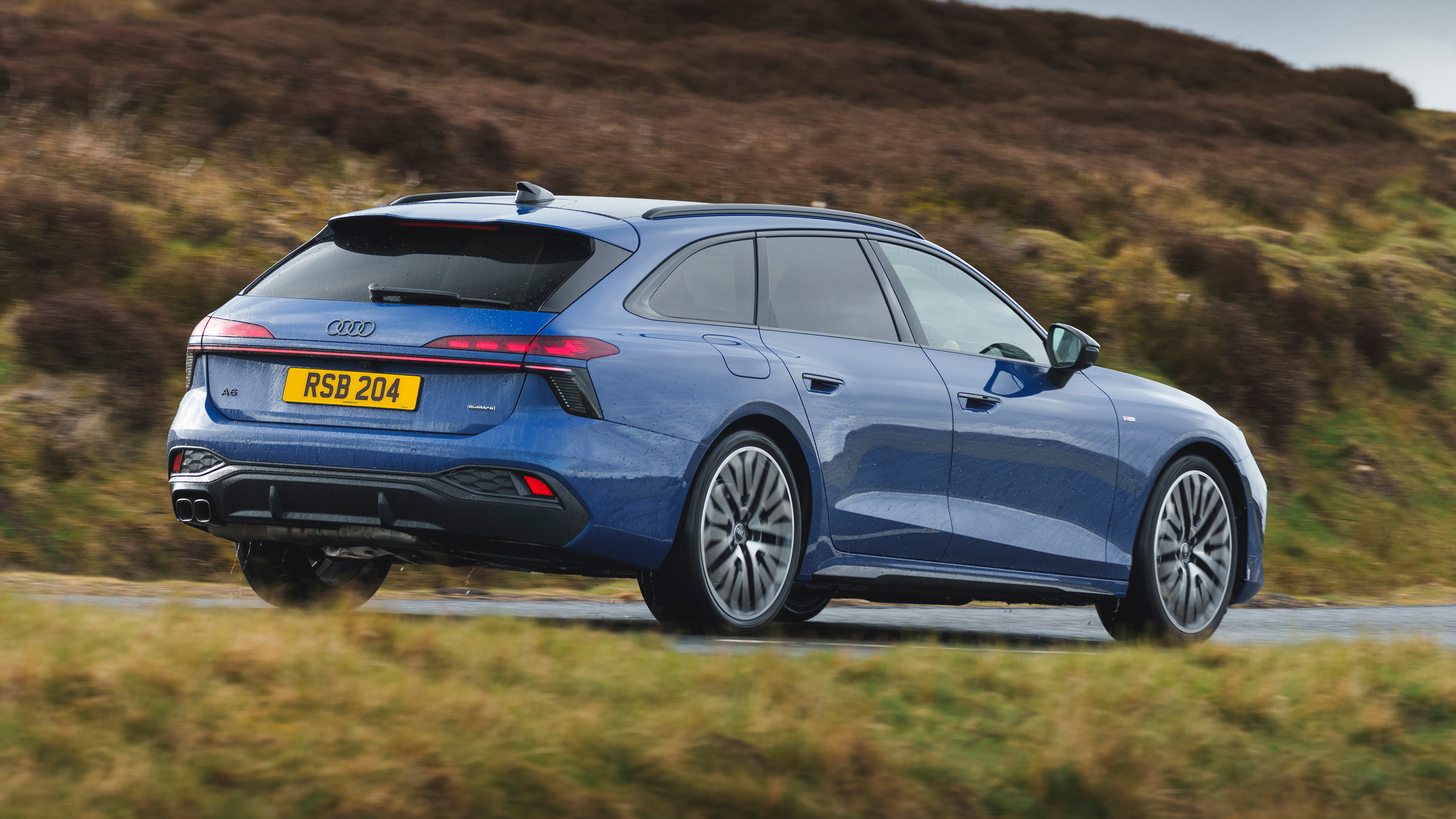 Audi A6 Avant Launch Edition - rear action