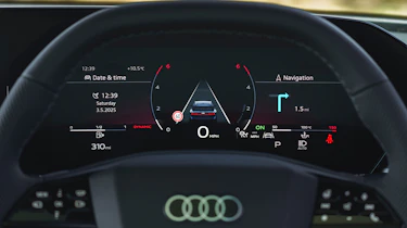 Audi A6 Avant Launch Edition - dashboard screen