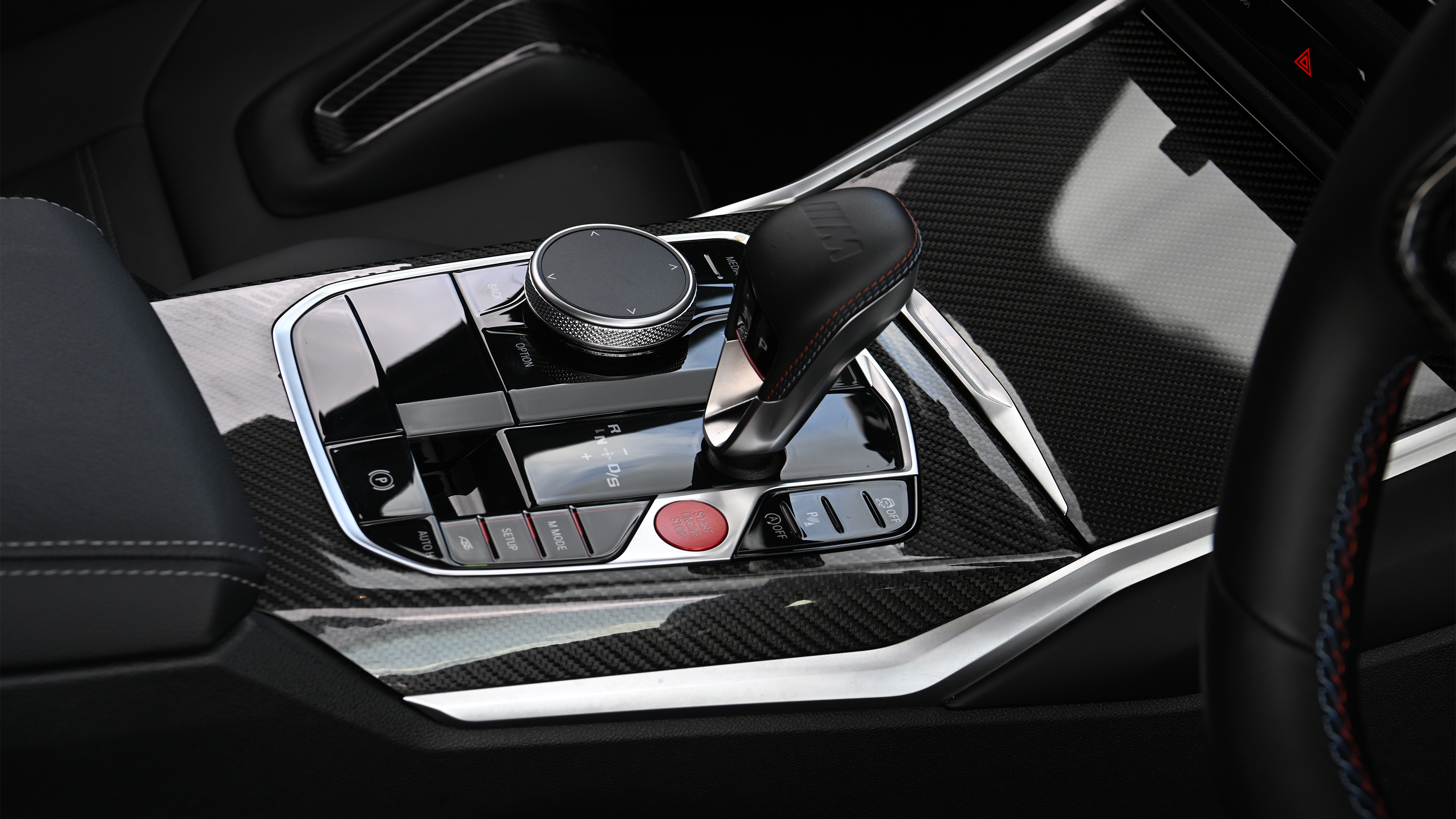 BMW M2 - centre console