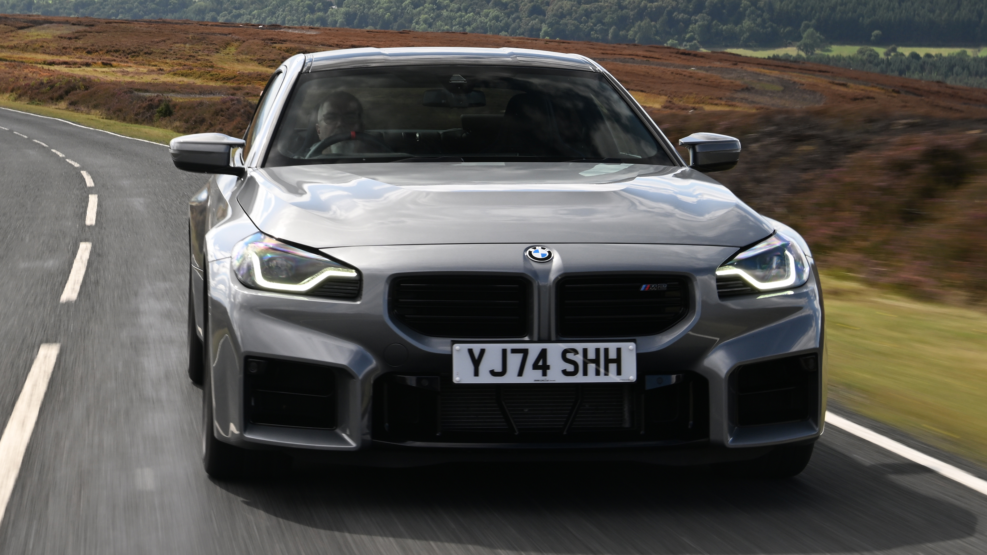 BMW M2 - front tracking