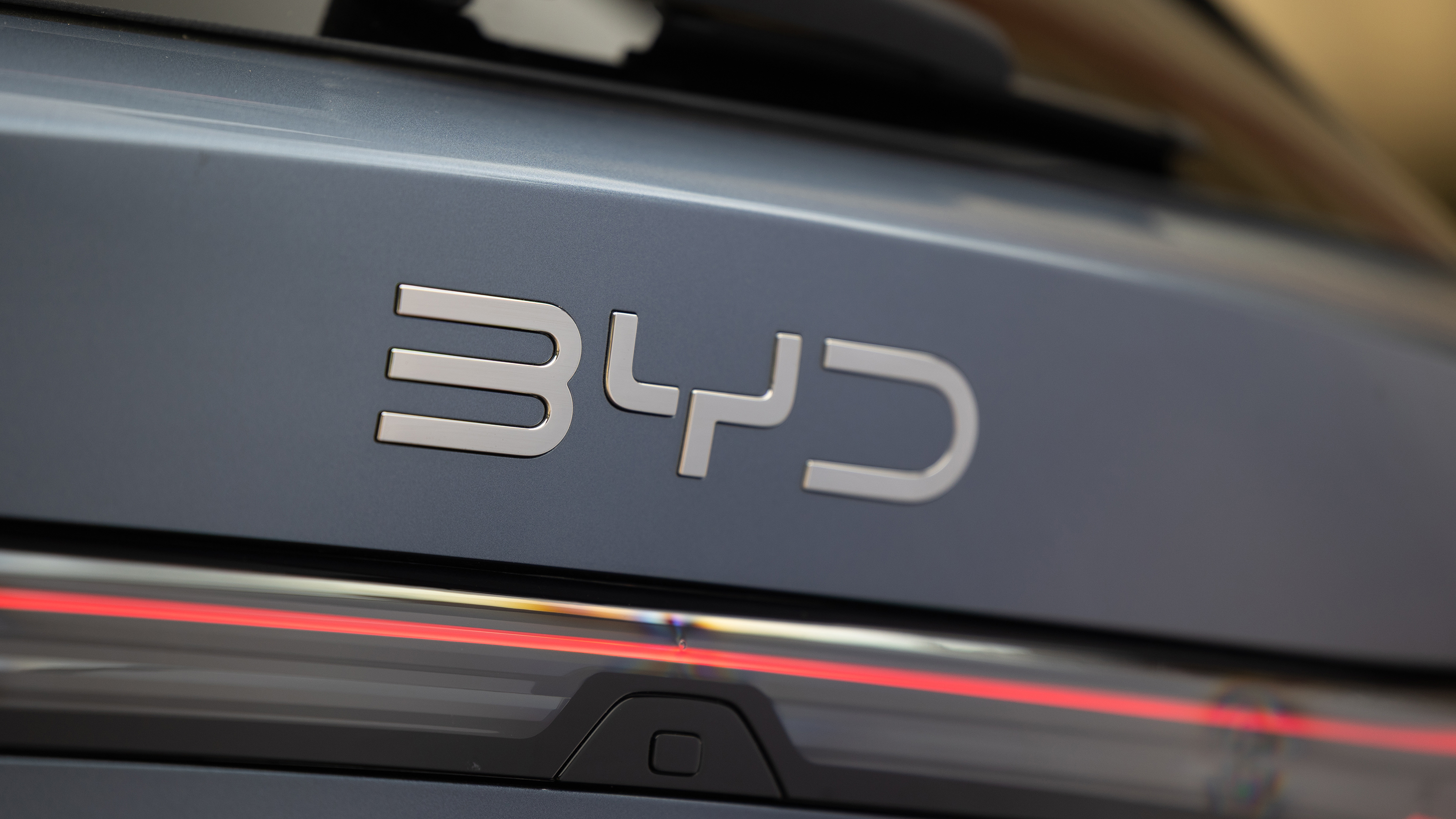 BYD Seal 6 Touring - BYD badge 