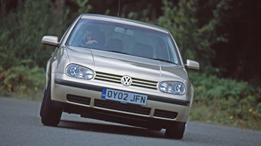 Volkswagen Golf Mk4 - front cornering